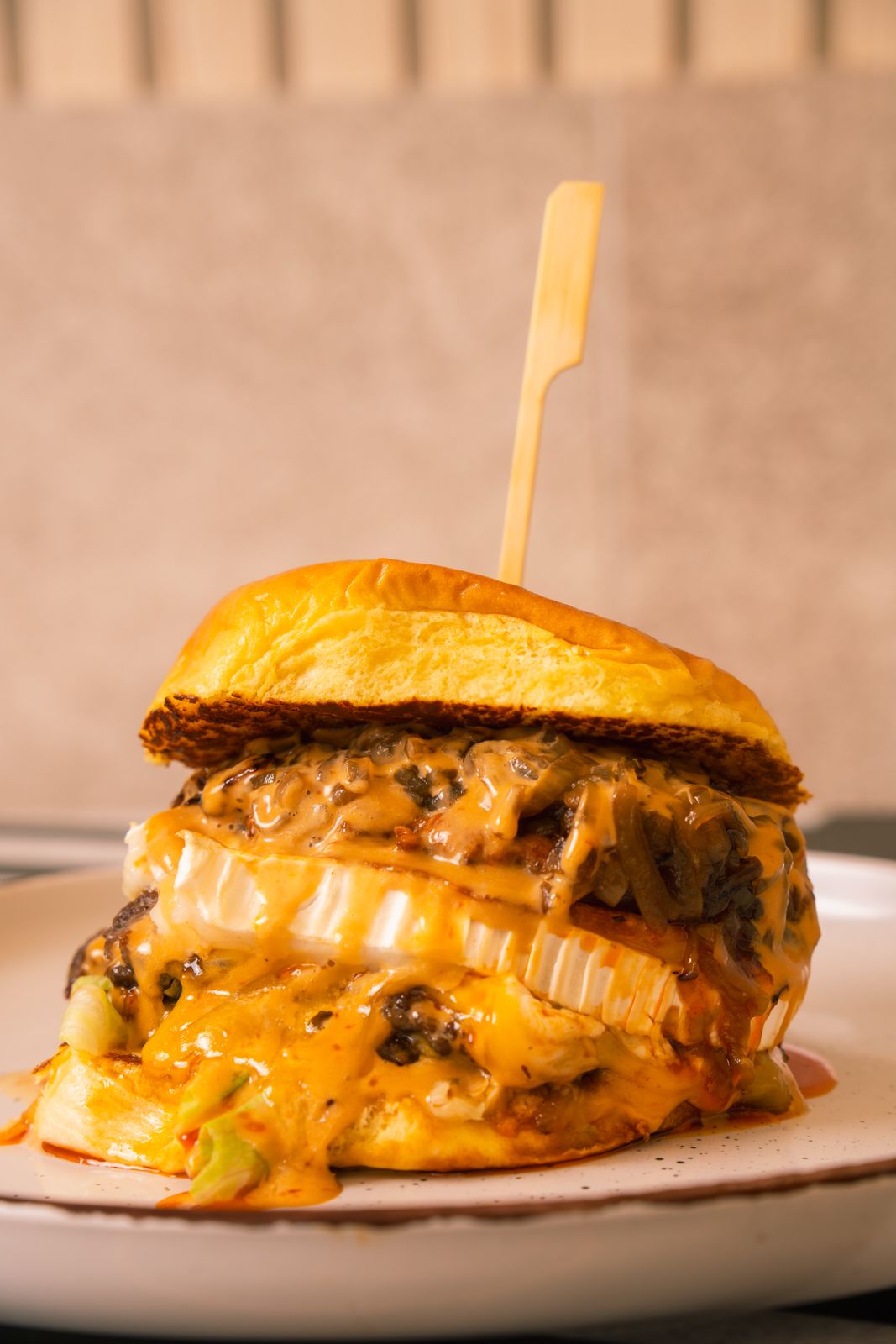 Hamburguesa con cheddar fundido de Paso Obligado, en Alcúdia.
